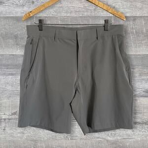 Fabletics Athletic Chino Short Mens 33 Grey Stretch Performance Casual Golf